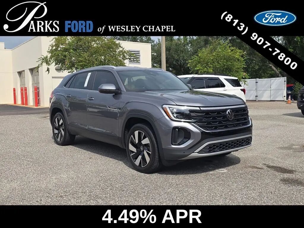 2024 Volkswagen Atlas Cross Sport SE — photo 1 of 13