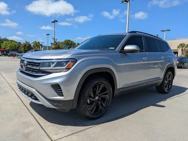 2022 Volkswagen Atlas SE