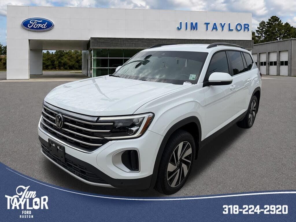 2024 Volkswagen Atlas SE — photo 1 of 1