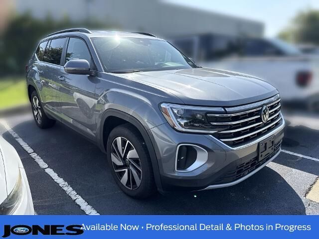 2025 Volkswagen Atlas SE
