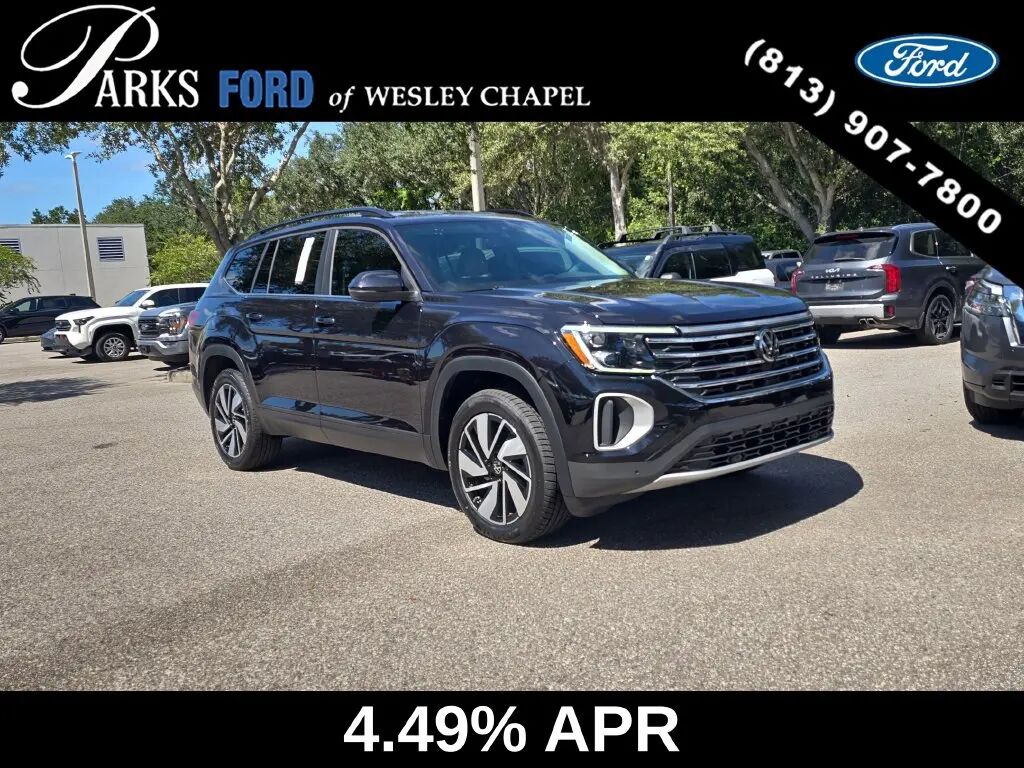 2025 Volkswagen Atlas SE — photo 1 of 13