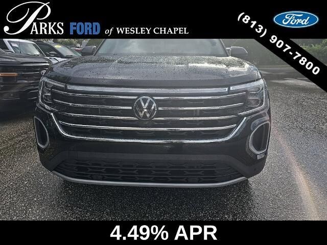2025 Volkswagen Atlas SE