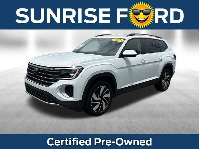 2025 Volkswagen Atlas SE — photo 1 of 13