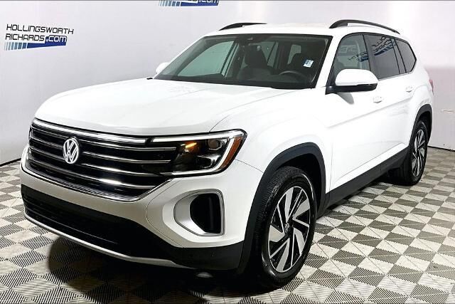 2025 Volkswagen Atlas SE