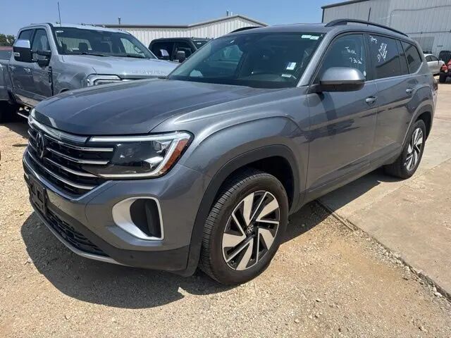 2025 Volkswagen Atlas SE