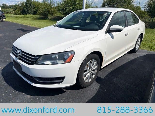 2012 Volkswagen Passat S PZEV