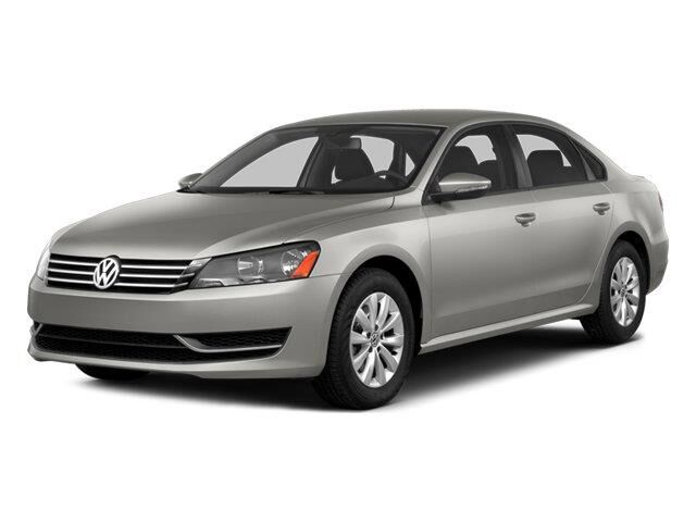 2014 Volkswagen Passat 1.8T S PZEV