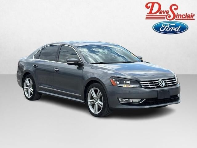 2014 Volkswagen Passat 2.0L TDI SEL Premium — photo 1 of 2