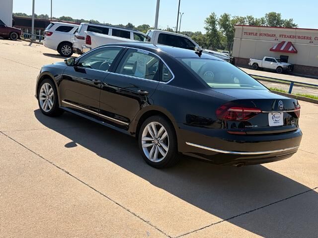 2017 Volkswagen Passat 1.8T SEL Premium