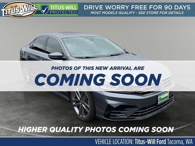 2019 Volkswagen Passat SE R-Line