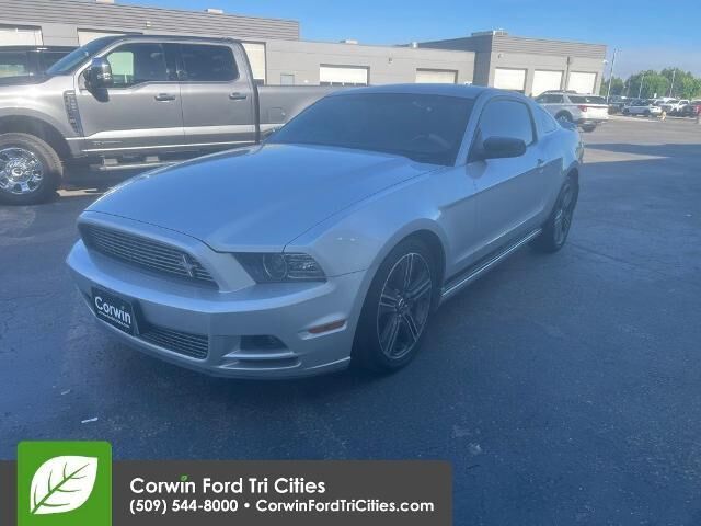 2013 Ford Mustang V6 Premium