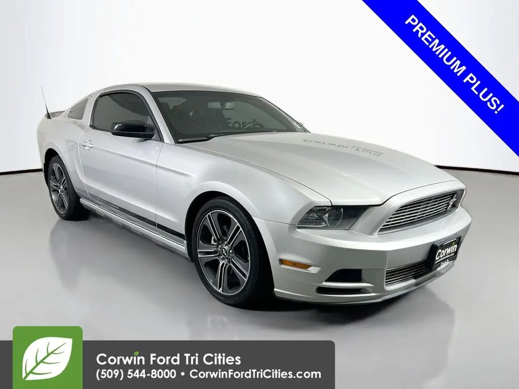 2013 Ford Mustang V6 Premium — photo 1 of 13
