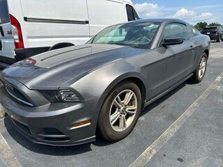 2014 Ford Mustang V6