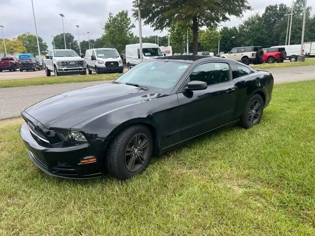 2014 Ford Mustang V6