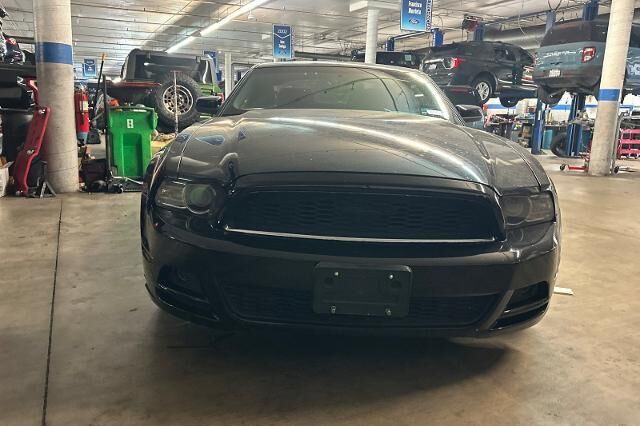 2014 Ford Mustang V6
