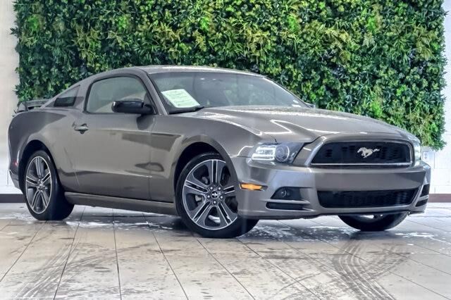 2013 Ford Mustang V6