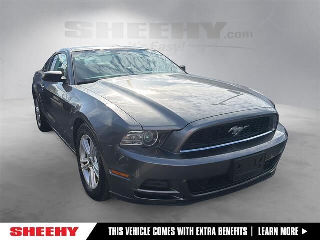 2014 Ford Mustang V6 — photo 1 of 13