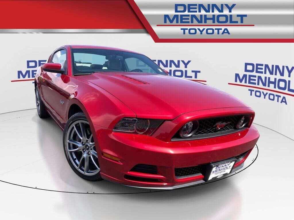 2013 Ford Mustang — photo 1 of 13