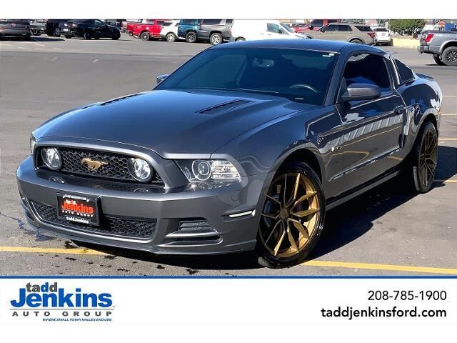 2013 Ford Mustang GT — photo 1 of 13