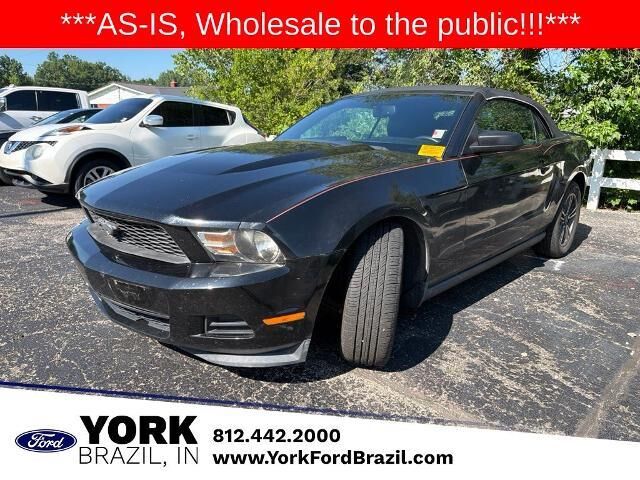 2012 Ford Mustang V6 Premium — photo 1 of 13