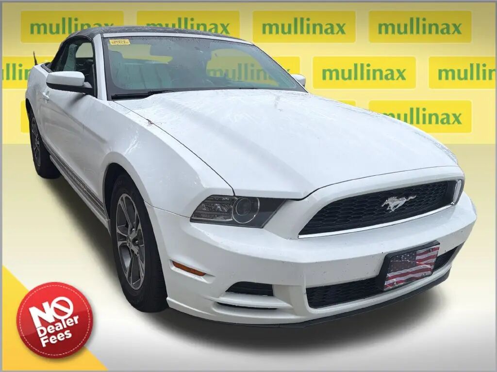 2014 Ford Mustang V6 Premium — photo 1 of 13
