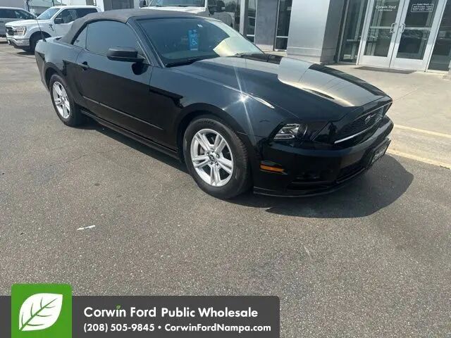 2014 Ford Mustang V6
