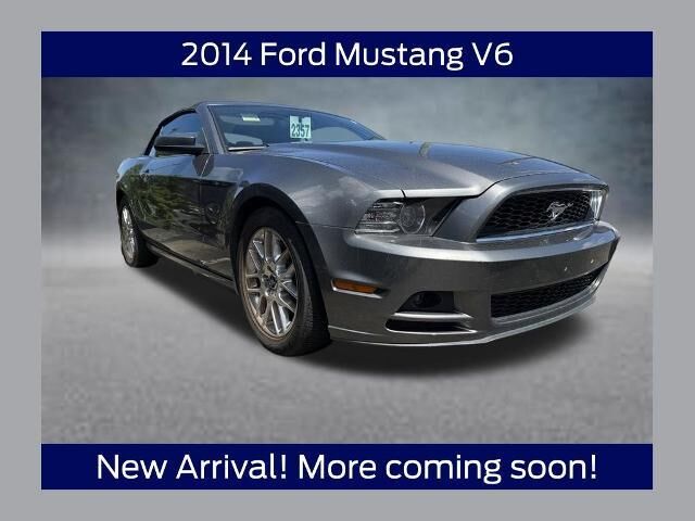 2014 Ford Mustang V6