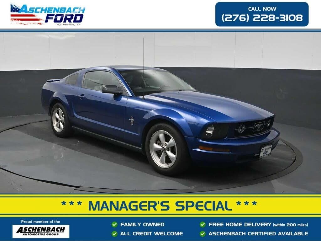 2007 Ford Mustang V6 Deluxe — photo 1 of 1