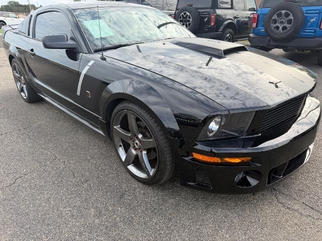 2007 Ford Mustang GT Deluxe