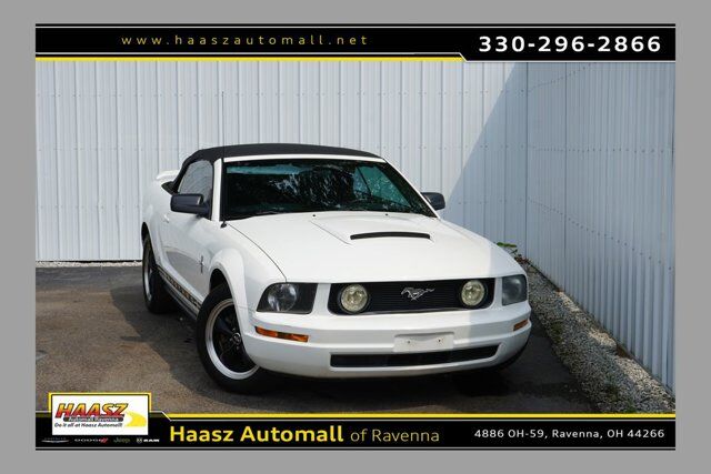2006 Ford Mustang V6 — photo 1 of 13