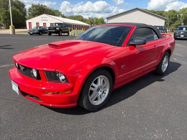 2007 Ford Mustang GT Deluxe