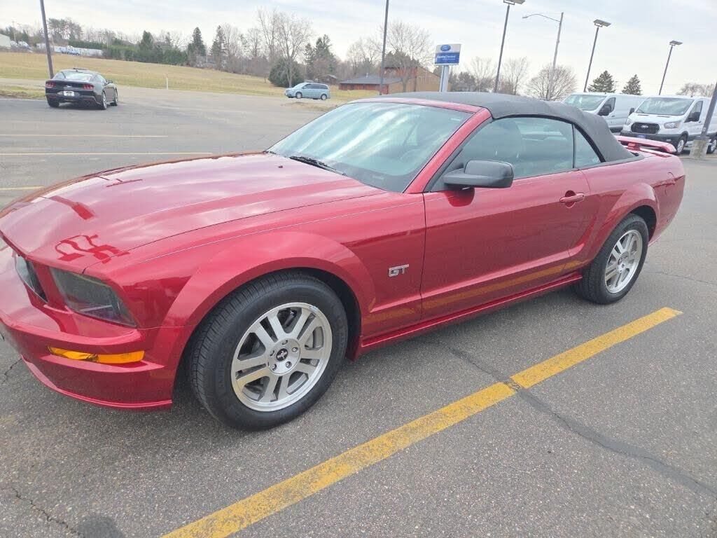 2006 Ford Mustang GT Premium — photo 1 of 1