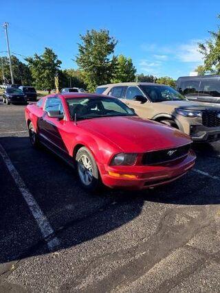 2008 Ford Mustang V6 Deluxe