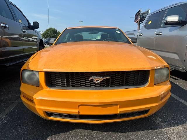 2008 Ford Mustang V6 Deluxe