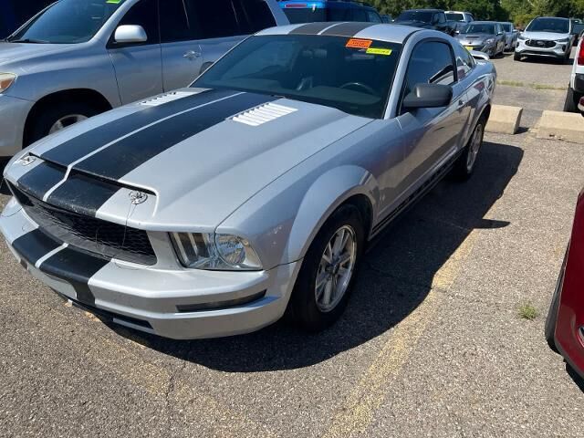 2006 Ford Mustang V6 Standard