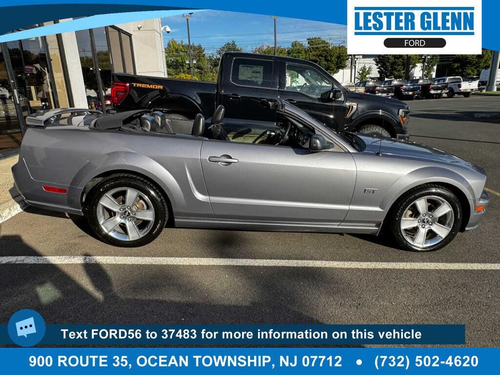 2006 Ford Mustang GT Deluxe — photo 1 of 1
