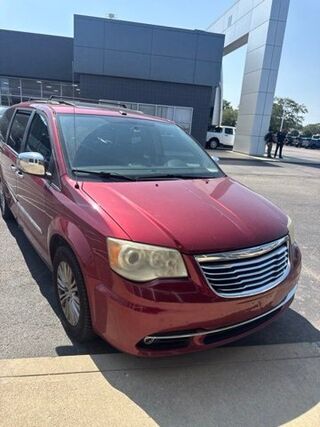 2011 Chrysler Town &amp; Country Limited