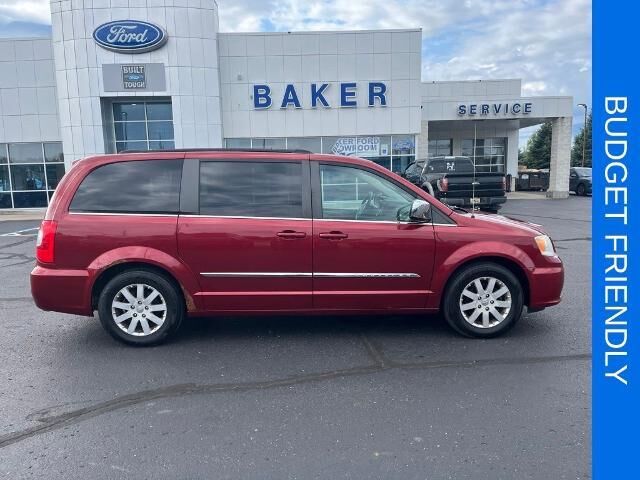 2011 Chrysler Town and Country Touring-L