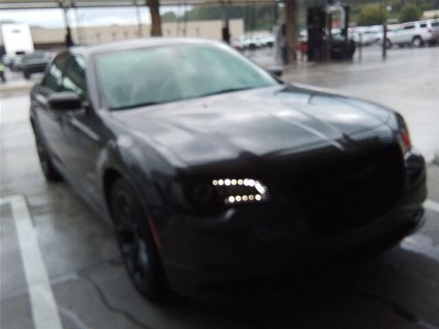 2020 Chrysler 300 Touring