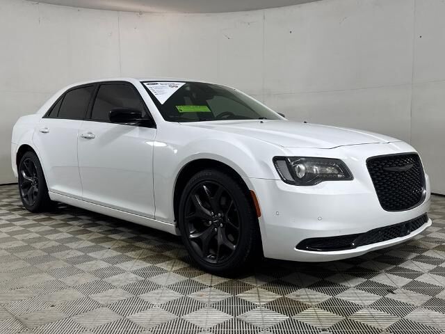 2023 Chrysler 300 Touring