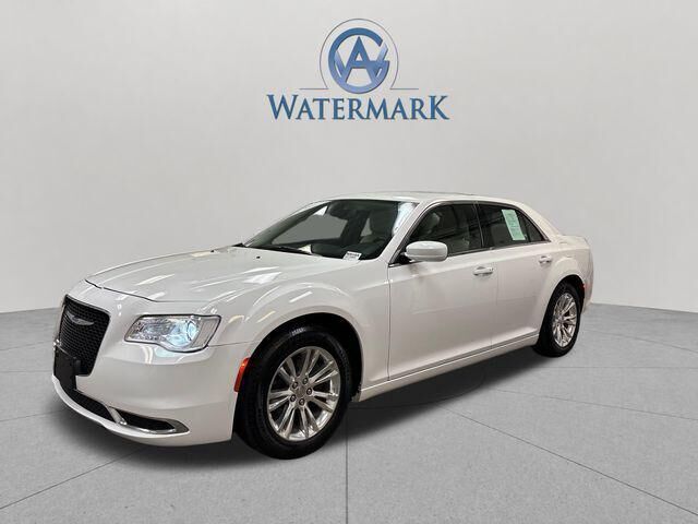 2018 Chrysler 300 Touring L