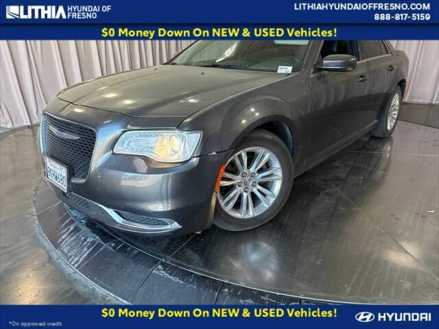 2019 Chrysler 300 Touring L