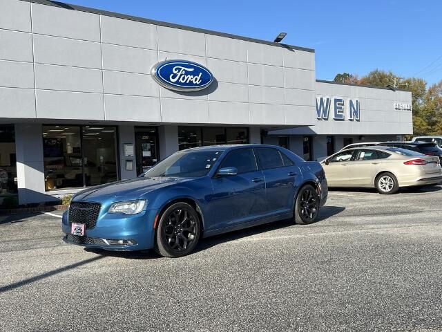 2020 Chrysler 300 S — photo 1 of 13