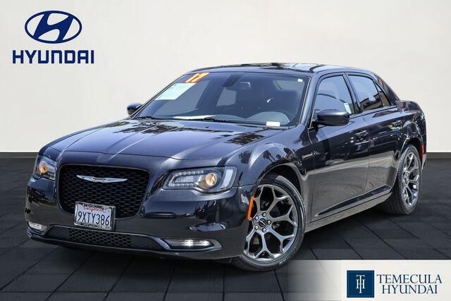 2017 Chrysler 300 S — photo 1 of 12