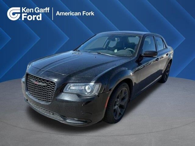 2022 Chrysler 300 S V6