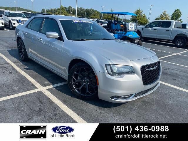 2020 Chrysler 300 S — photo 1 of 13