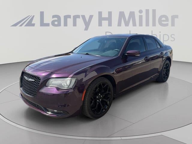 2020 Chrysler 300 S — photo 1 of 13