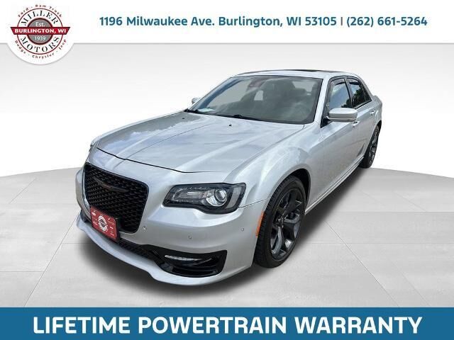 2023 Chrysler 300 S V8