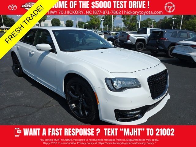 2022 Chrysler 300 S