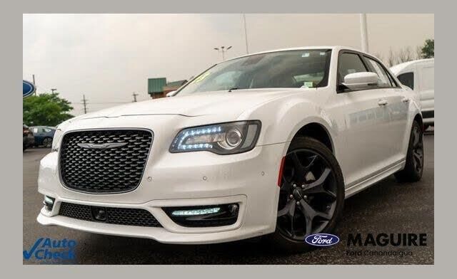 2023 Chrysler 300 Touring L